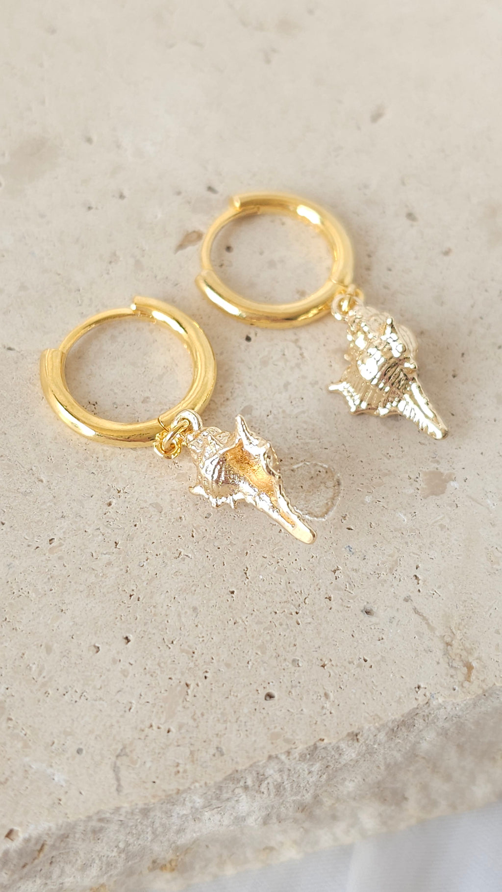 Aria Shell Hoops