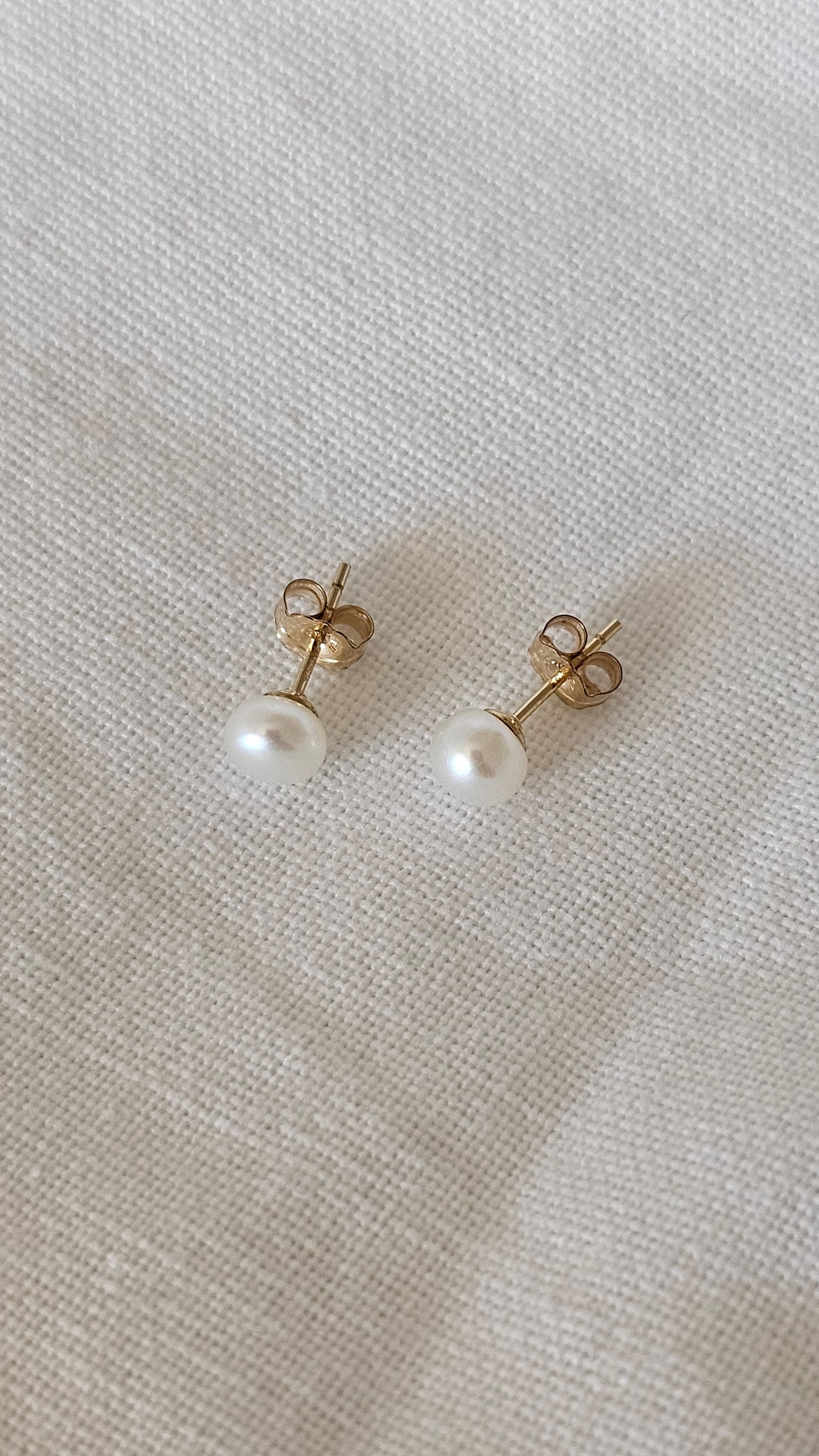 Pearl Studs - 14k Gold Filled